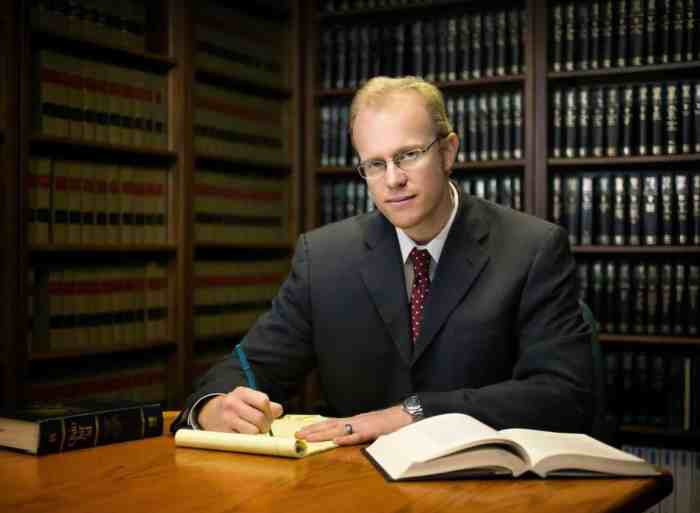 Bankruptcy lawyer hire law attorney