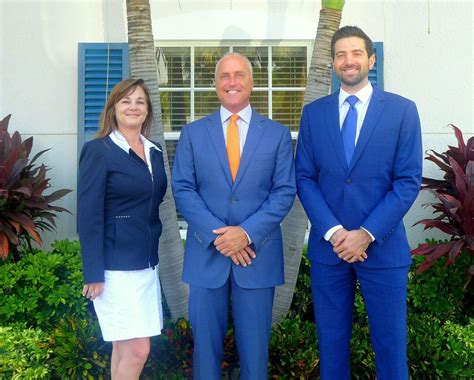 attorneys who specialize in condo law in palm beach gardens